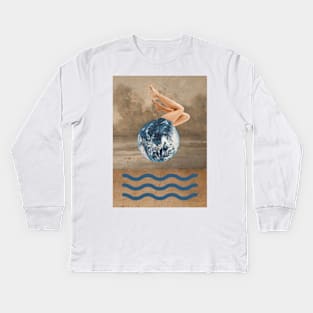 Into unknown Kids Long Sleeve T-Shirt